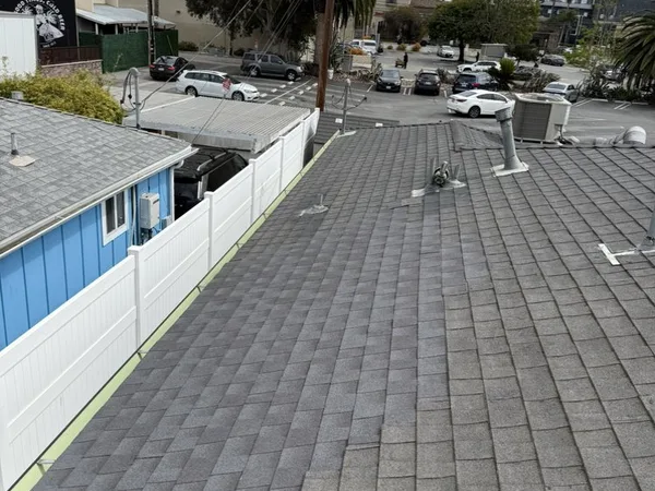 Shingle roof installation - San Fernando Valley